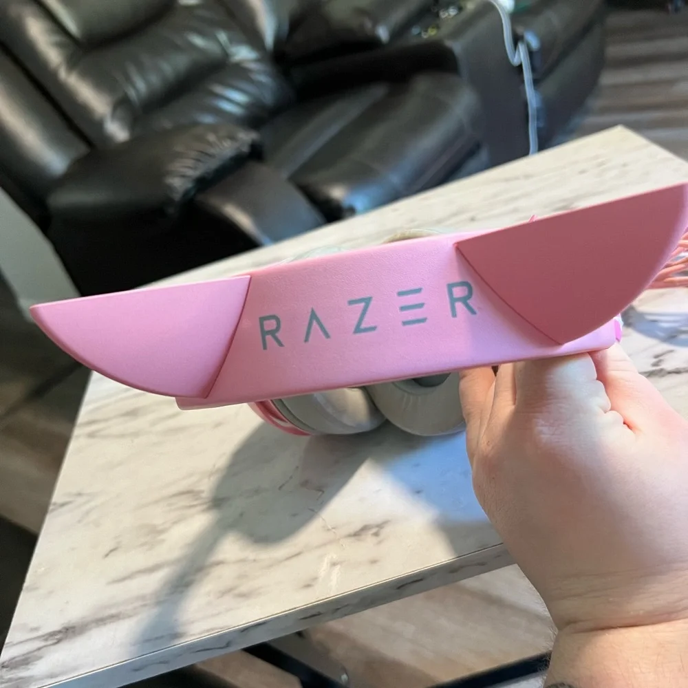Razer Kraken Kitty RGB USB Gaming Headset: THX 7.1 Spatial Surround Sound